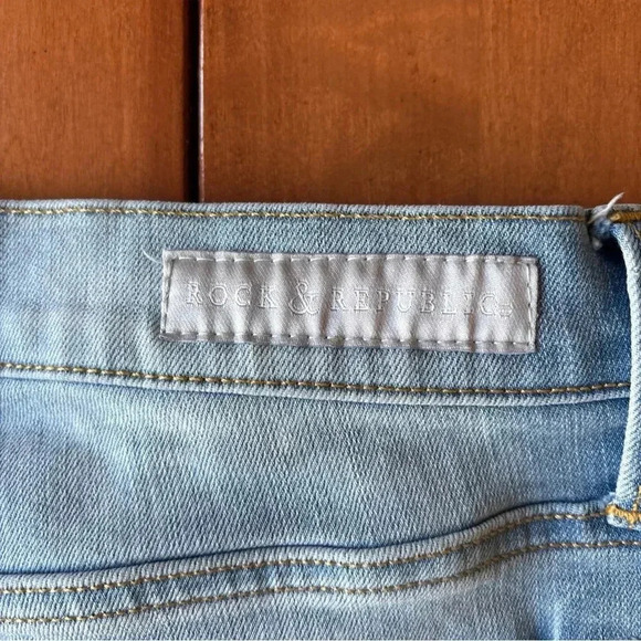Rock Republic Embossed Skinny Jeans Light Wash Mid Rise Women’s Sz 10 - Picture 2 of 12